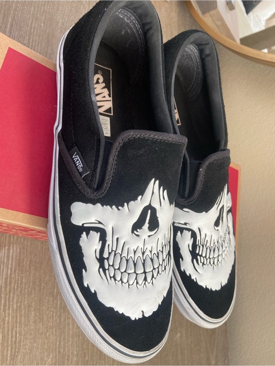 Vans Other - Vans Rare Discontinued Jawbone Black Slip-On Sneakers with White Skull Graphic
